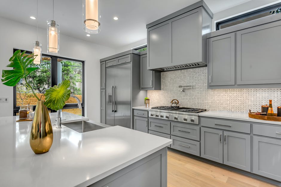 Need 6 Reasons to Hire a Professional Painter For Kitchen Cabinets? Here They Are